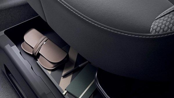 Renault Duster's light black colored leather seat built with premium quality