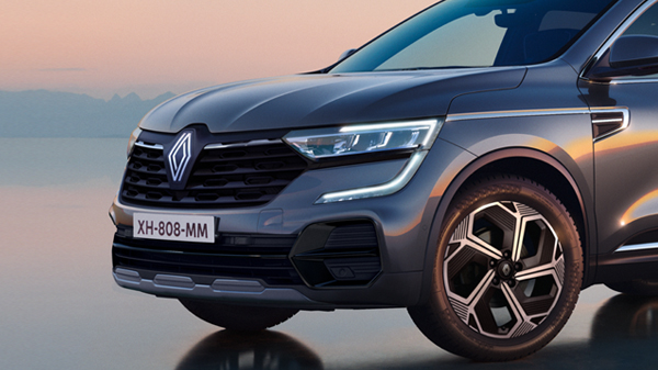 Renault Koleos Car Front View