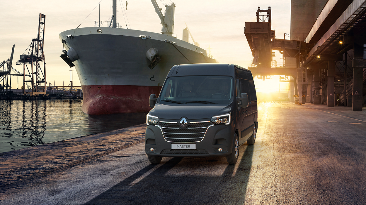 Renault Master Front Exterior