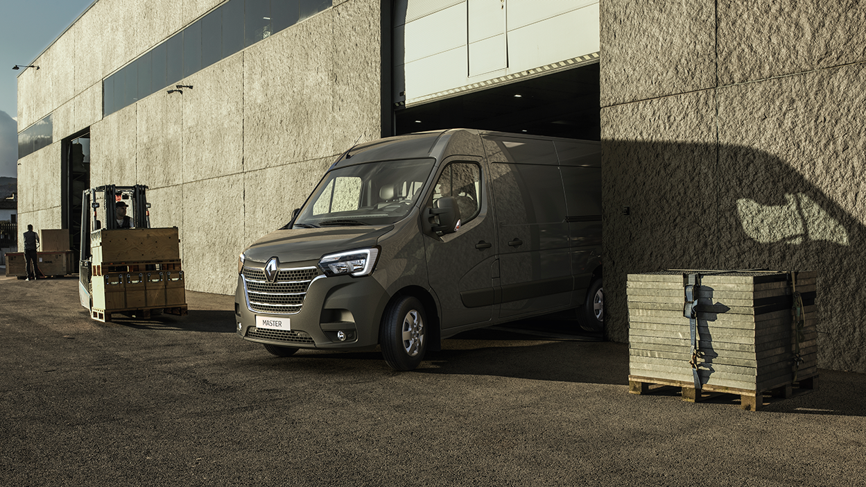 Renault Master Panel Van Exterior