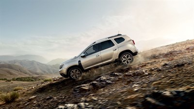 All-New Renault Duster Going Downhill