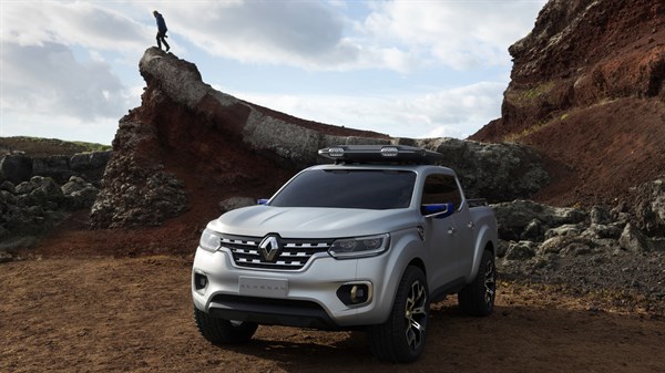 Renault ALASKAN Exterior Front Design