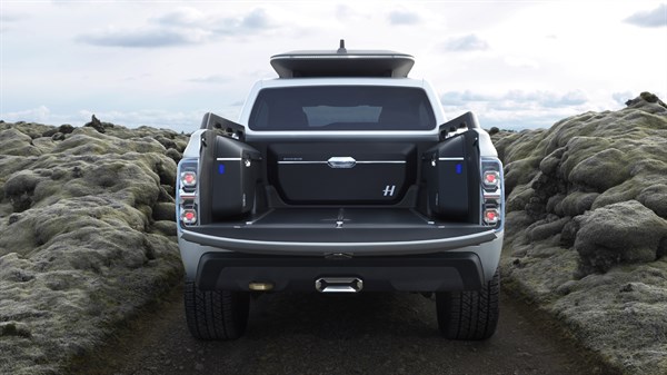 Renault ALASKAN Concept Car Dimensions