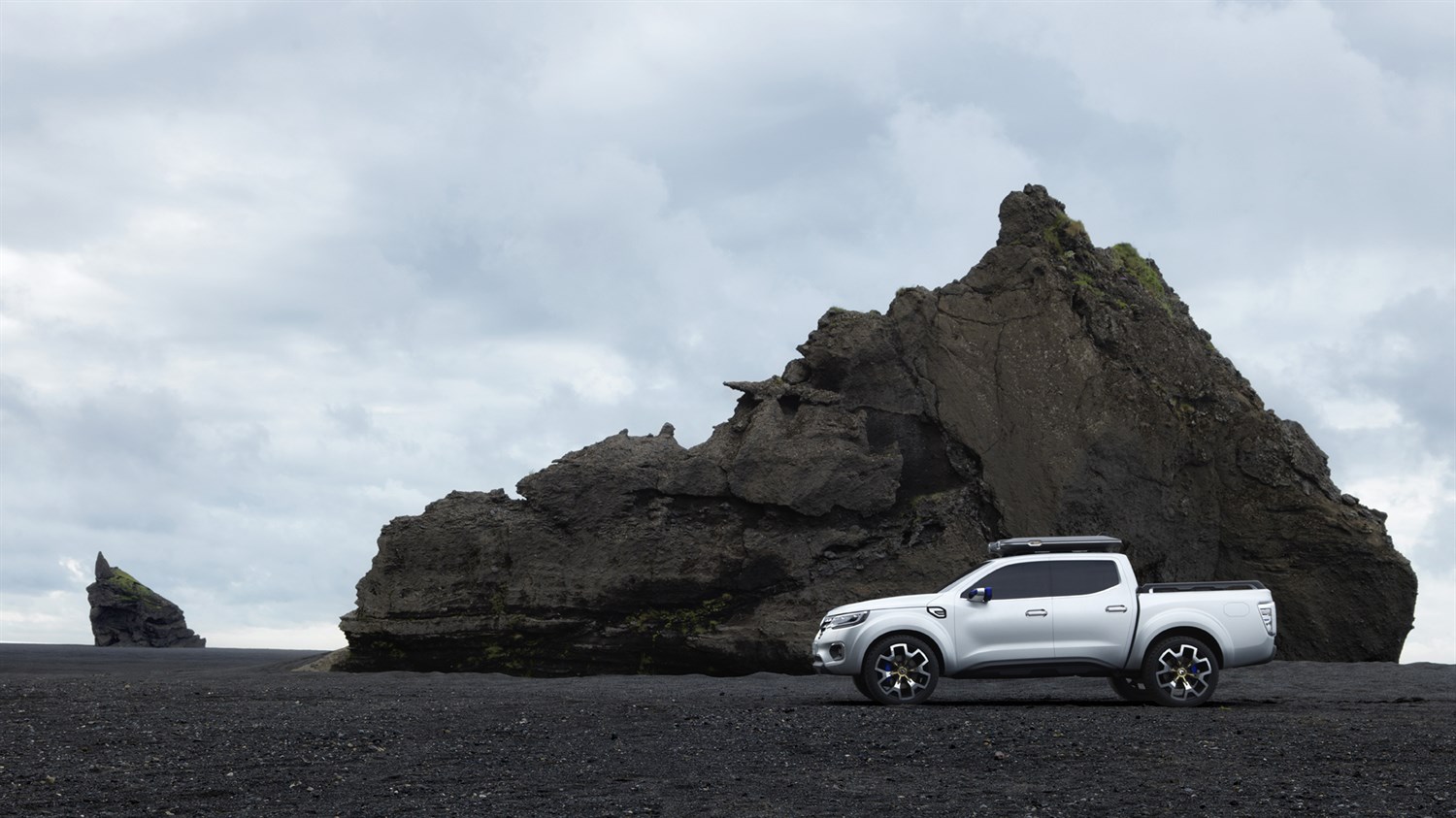 Renault ALASKAN Exterior Design