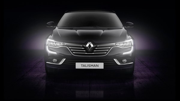 A front view of the Renault Talisman black variant