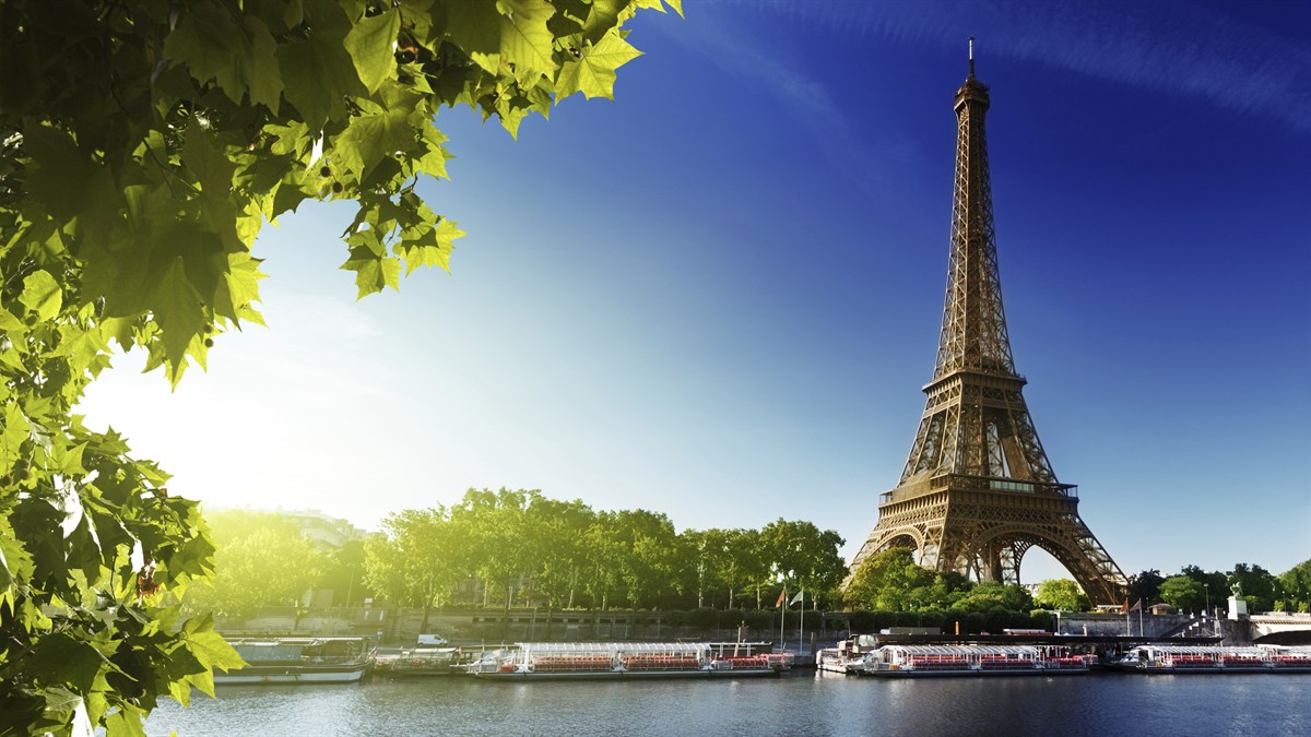 A photo of Eiffel Tower